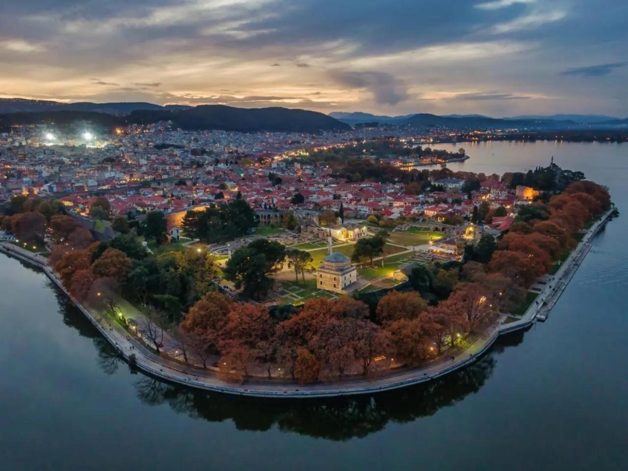 Cozyio- Ioannina City Center, Luxury Accommodation Zewnętrze zdjęcie